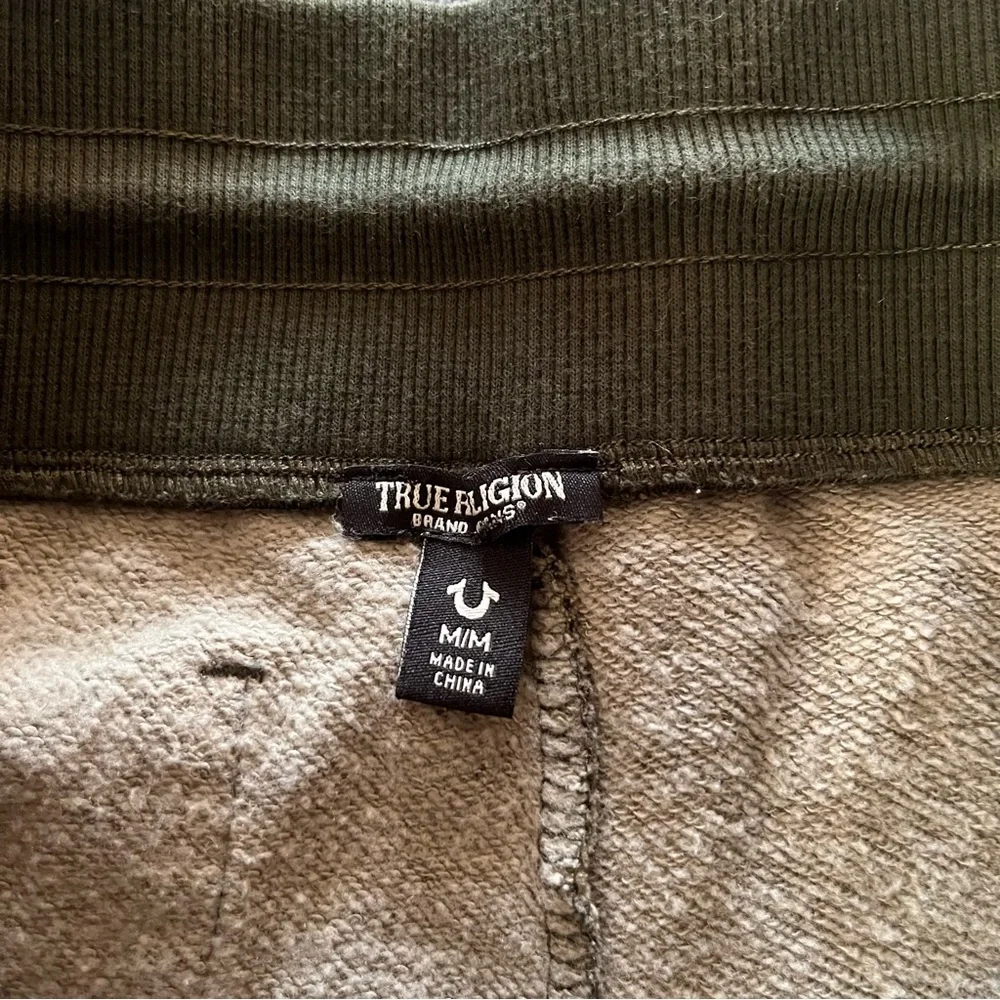 True Religion Green and Cream Jogger Sweatpants with Tapered Fit‎